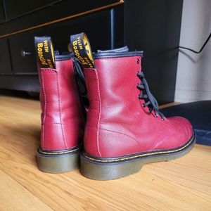 Maroon, Womens Doc. Martens / 7US